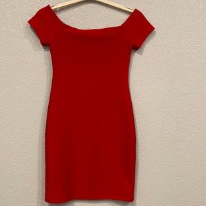 Sexy boat neck ( off shoulder) red dress size S